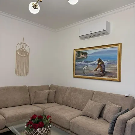 Troi Apartment *
